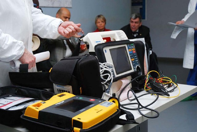 Defibrillatore: Croce Rossa in prima linea