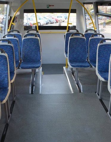 Ladispoli, il bus si rompe e i bambini rimangono fuori dalla scuola