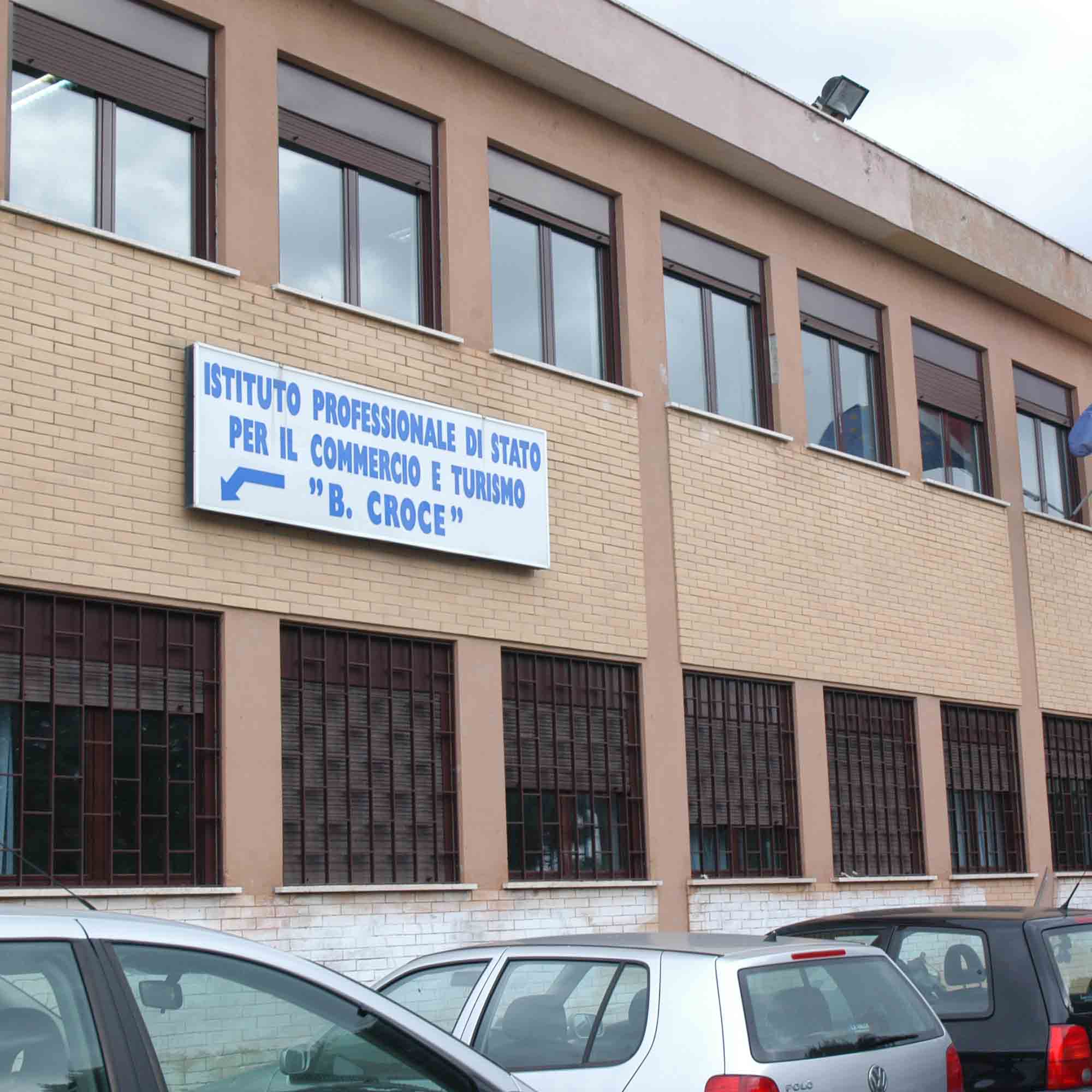 Istituto d&rsquo;Arte, primo giorno di scuola poco felice per un giovane studente