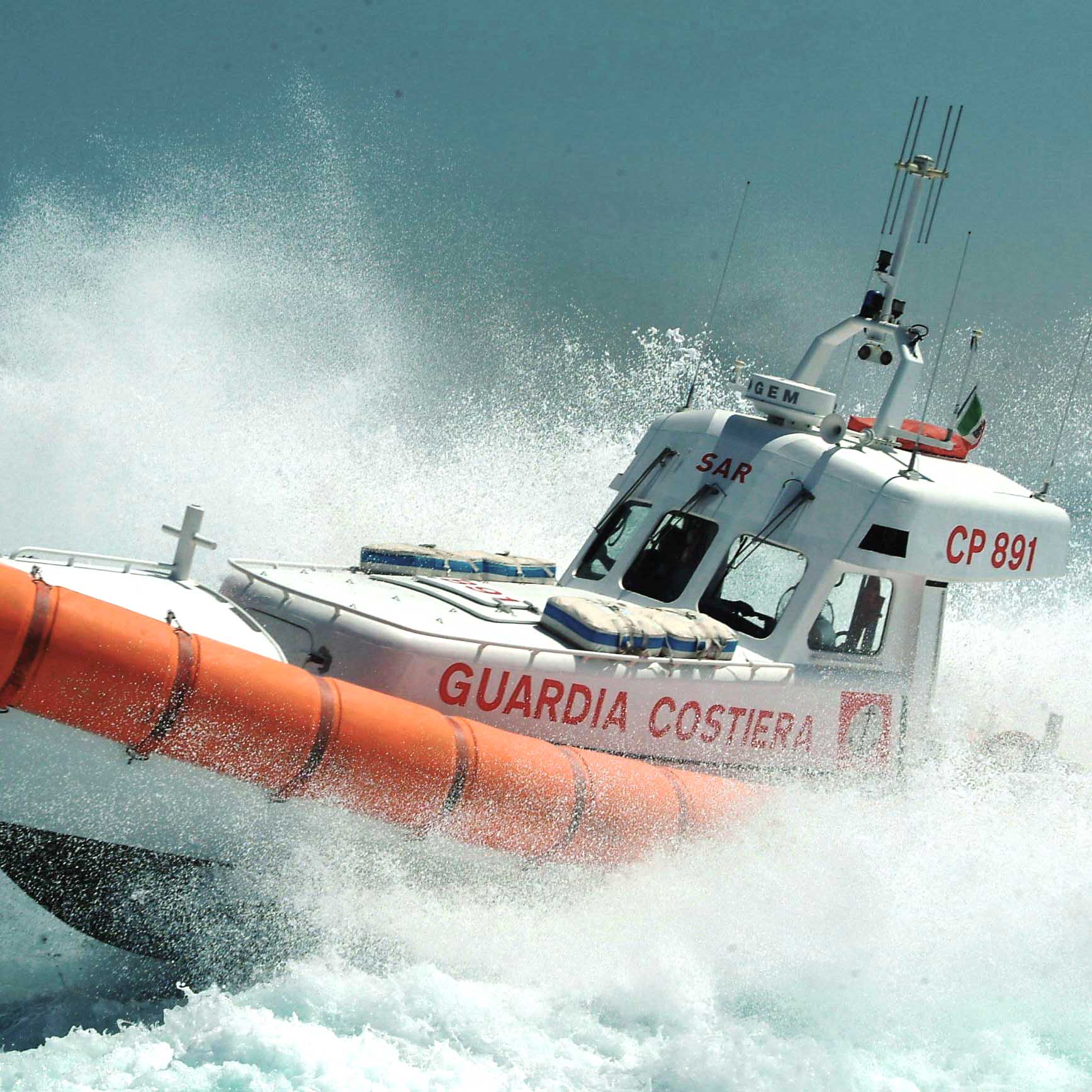 Montalto, la Capitaneria soccorre natante