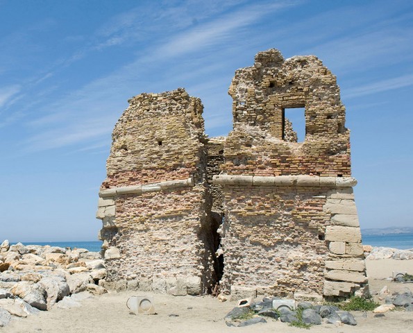 Via la plastica dall’arenile di Torre Flavia