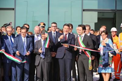 Philip Morris, Renzi inaugura stabilimento di Valsamoggia