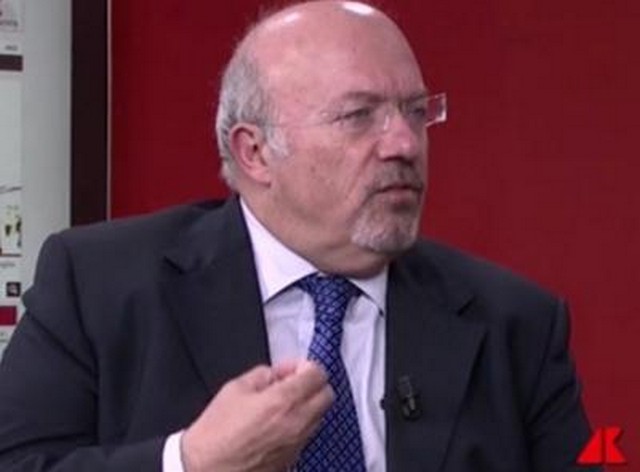 Roma, Storace all'Adnkronos: "Marchini l'unico che pu&ograve; battere Raggi"