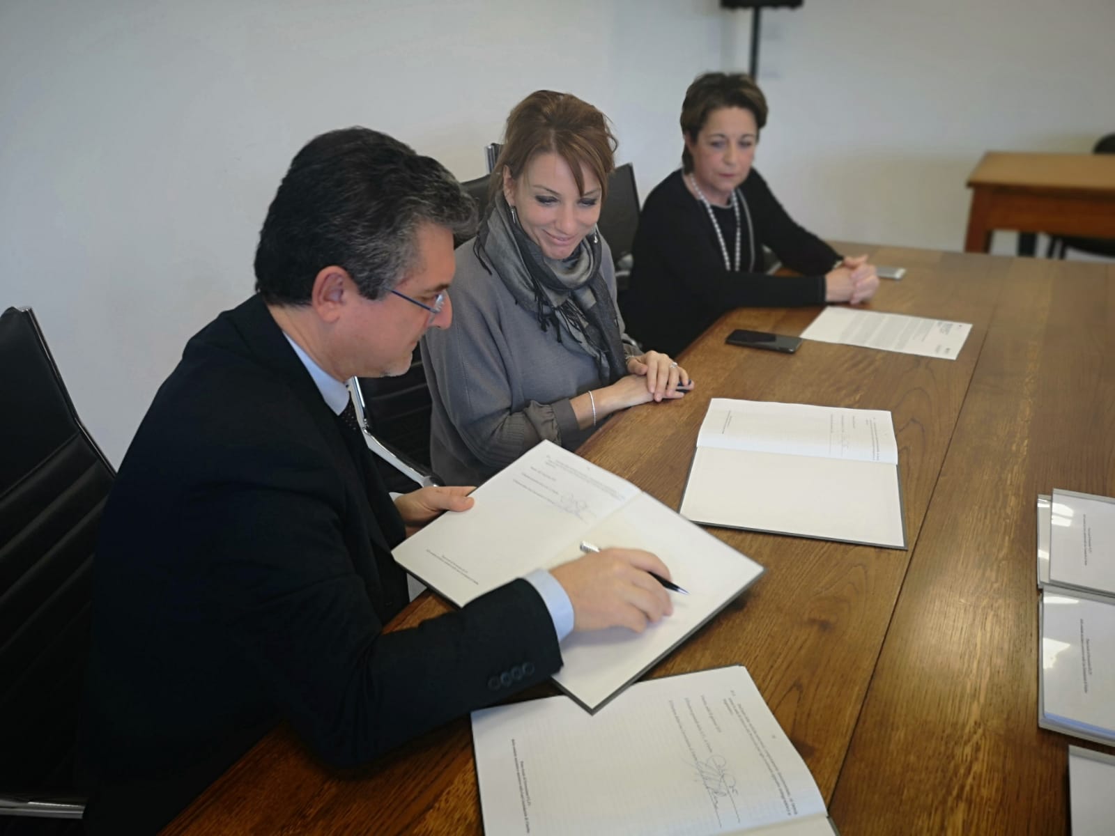 Asl, firmato questa mattina il piano locale di prevenzione delle condotte suicidarie in carcere