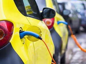 Auto elettriche, Italia indietro