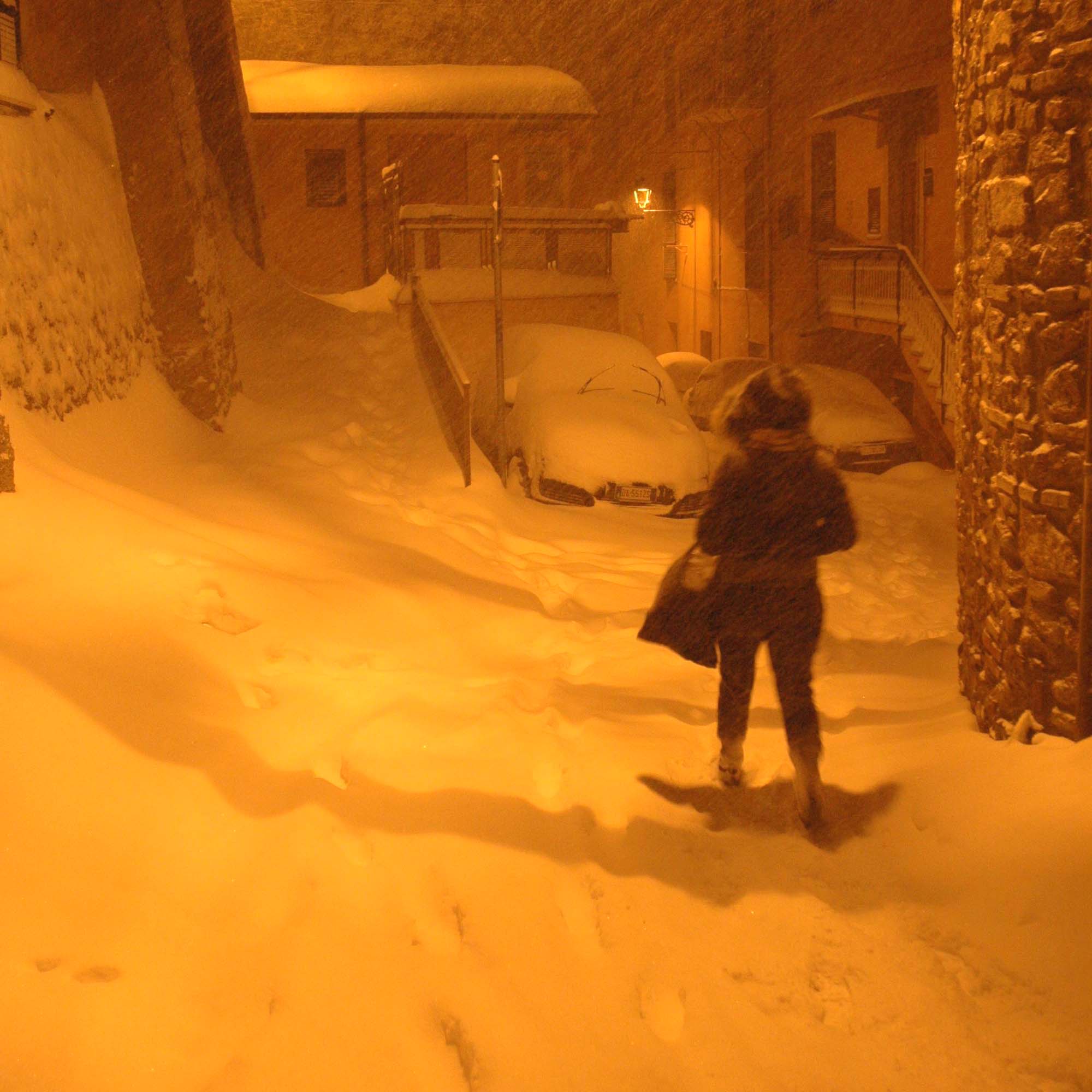 In collina volontari ancora all'opera