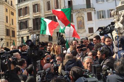Roma, Meloni in campo: "Ho deciso di candidarmi, scelta d'amore"