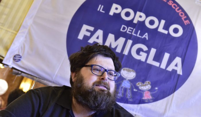 Santa Marinella, firme per l’indennità di maternità