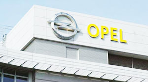 Opel annulla il licenziamento di 62 operai