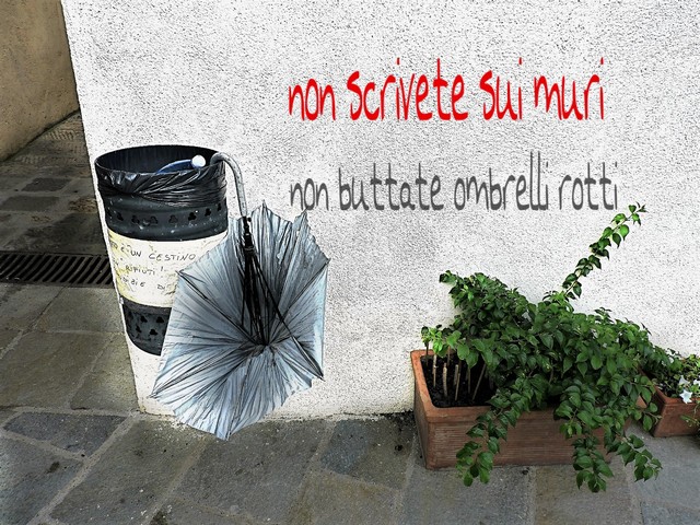 Divieti (foto Mauro Mari)