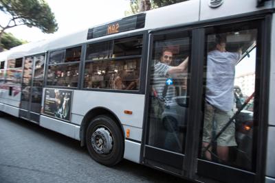 Tutto fermo per sciopero, metro chiuse a Roma