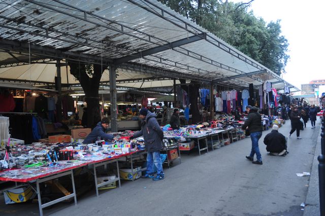 Luci spente: ''Mancano strategie''