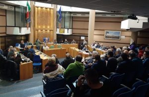 «Una resa incondizionata ad Acea»