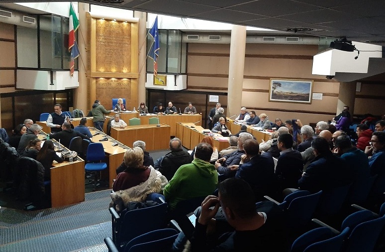 «Una resa incondizionata ad Acea»