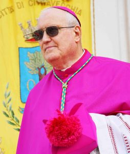 Il vescovo scrive alla diocesi e ricorda i suoi due predecessori