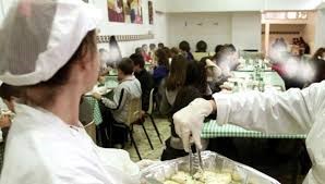 Mense scolastiche, lavoratrici sospese e dimenticate