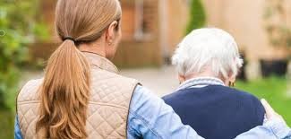 DL Rilancio, in arrivo l’indennità per colf e badanti