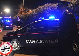 Non si ferma all’alt, 23 enne arrestato dai Carabinieri