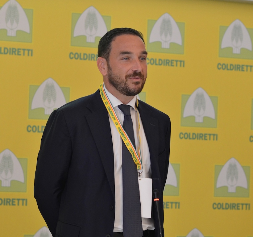 Caro carburante, Coldiretti lancia l’allarme aumento prezzi agroalimentare