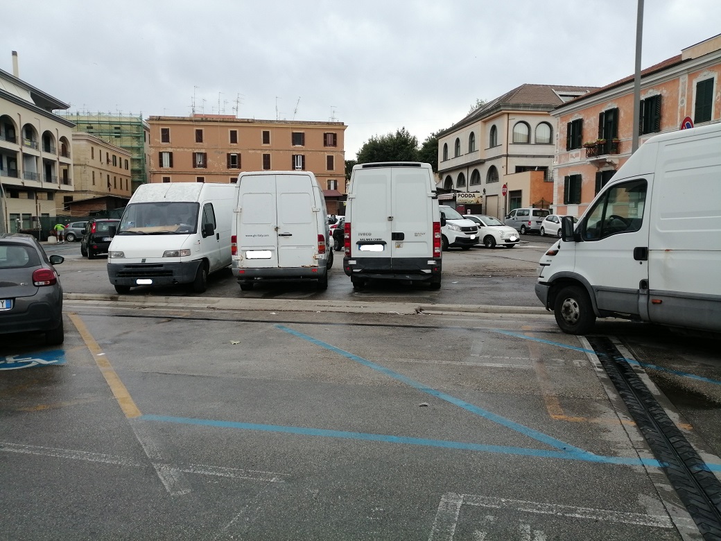 Fontana (GCISDU): “Regolari i furgoni in sosta sulla trincea ferroviaria?”