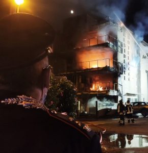 27F4EF35-4B0A-4EBE-879A-69699FDF89AA