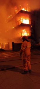 32BE9618-11AB-43C0-A816-89D2717F150F