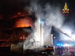 A2E25DFD-B303-46D1-BE25-7CC89EEFD826