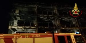 F1FCA012-4E66-4F83-A163-5B2C79B09398