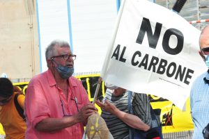 Manfiestazione no carbone (3)