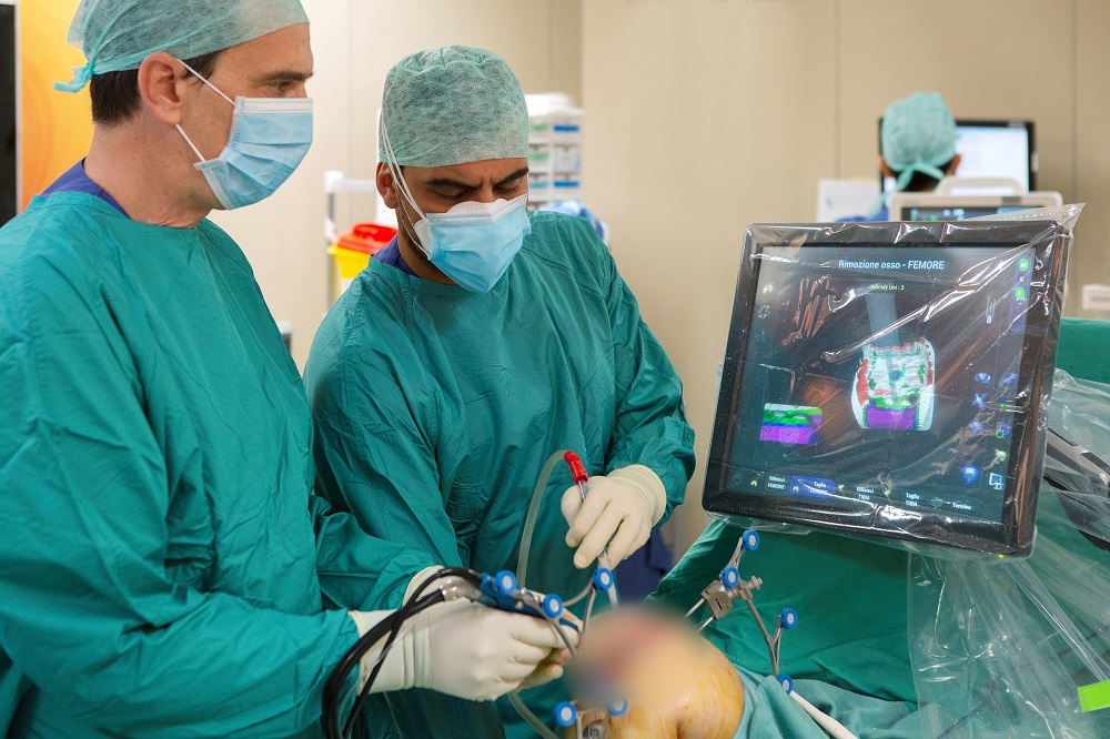 Artrosi e protesi del ginocchio ora non sono più un problema con ‘Navio’