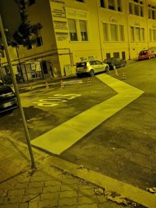 Prosegue la manutenzione ordinaria della segnaletica stradale