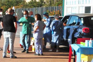 Coronavirus, Asl Viterbo: “Ai drive in della Tuscia oltre ai tamponi molecolari si eseguono anche i tamponi rapidi antigenici”