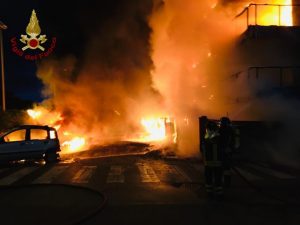 Rogo all’hotel Margherita: monta l’ipotesi di una sigaretta gettata nel cestino dei rifiuti