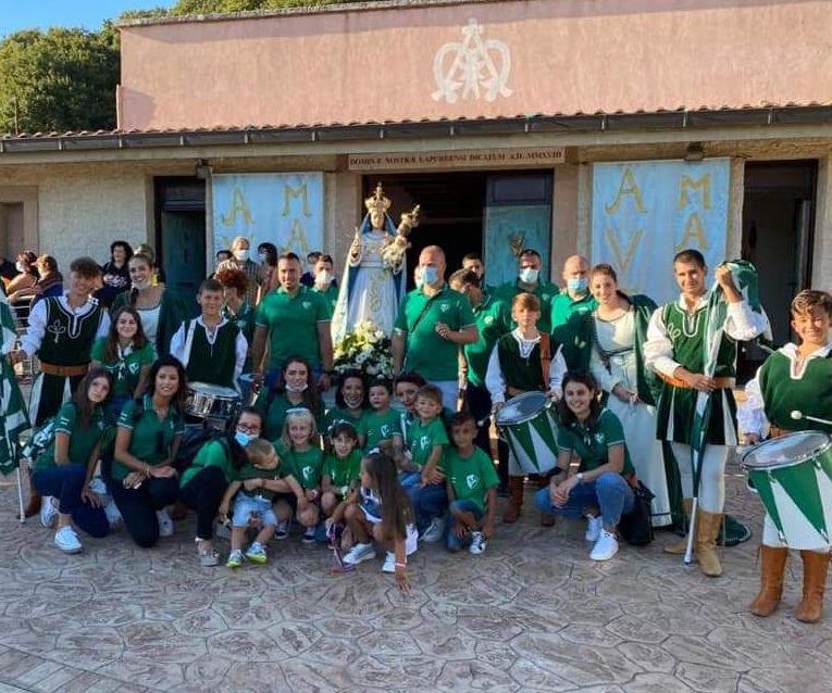 Patto d’amore anche
 


per la Contrada La Bianca