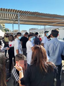 Ospedale San Paolo, disagi alla tenda per i tamponi