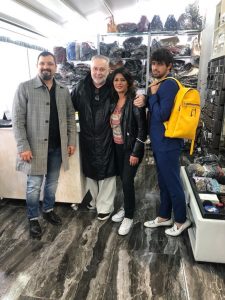 Lele Mora in visita ai laboratori della Antonio Couture