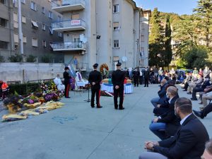 57D1C1A2-1C9F-457F-AE83-1ED2DAB30D10