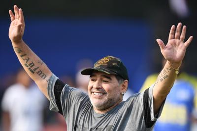 Maradona: a processo 7 medici accusati per morte ‘Pibe’, pm mostra foto shock