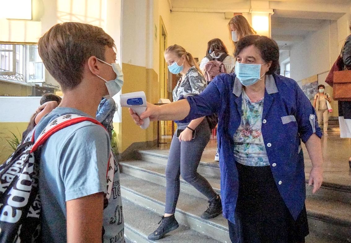 Scuola, le superiori riaprono il 7 in Dad e l’11 in presenza al 50%