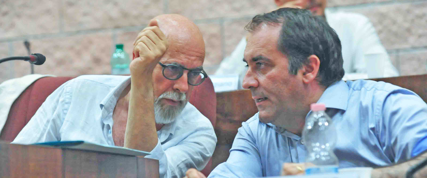 Tedesco: ”Non mi faccio condizionare dai numeri”. Grasso: ”Nessuna risposta valida, ha tradito patti ed elettori”