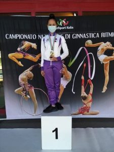 Rachele campionessa di ginnastica ritmica