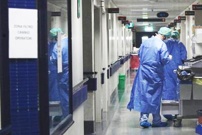 Lazio – Salute, demenze e tumore al polmone più frequenti nelle donne