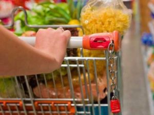 Cerveteri: è tempo di raccolta di genere di prima necessità