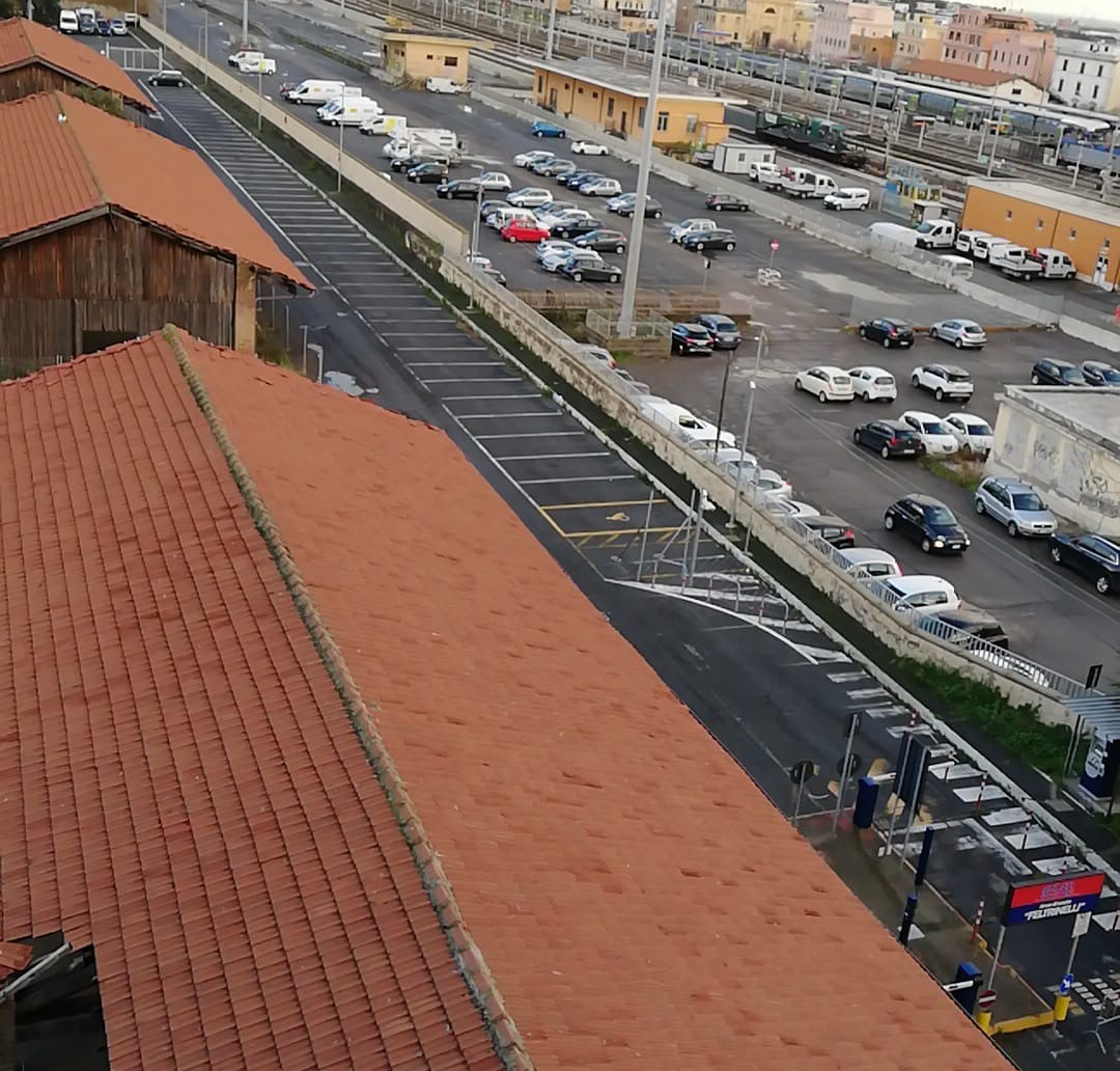 Chiusa l’area parcheggio Feltrinelli