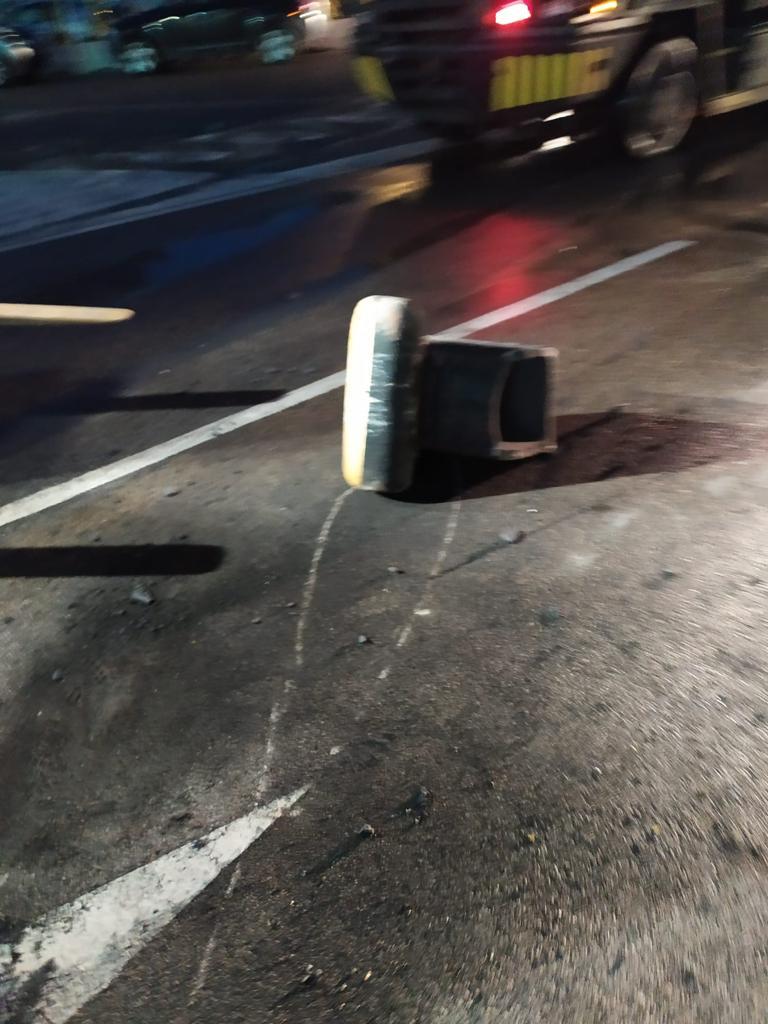 Porto, salta una bitta: tragedia sfiorata alla banchina 2