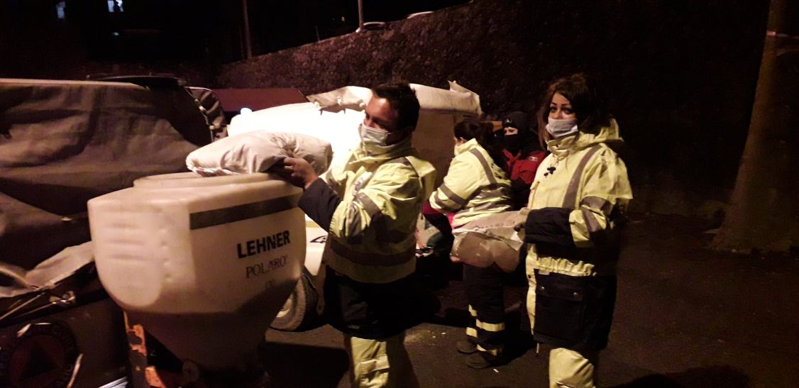 Allumiere, primi fiocchi di neve: protezione civile subito al lavoro