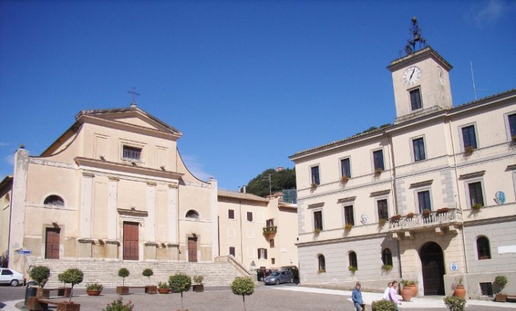 Il Comune di Allumiere promuove la raccolta firme per l’approvazione
 


della legge che renda reato la propaganda del fascismo e del nazismo