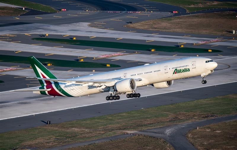 Alitalia, il gup di Civitavecchia rinvia tutti gli imputati per bancarotta