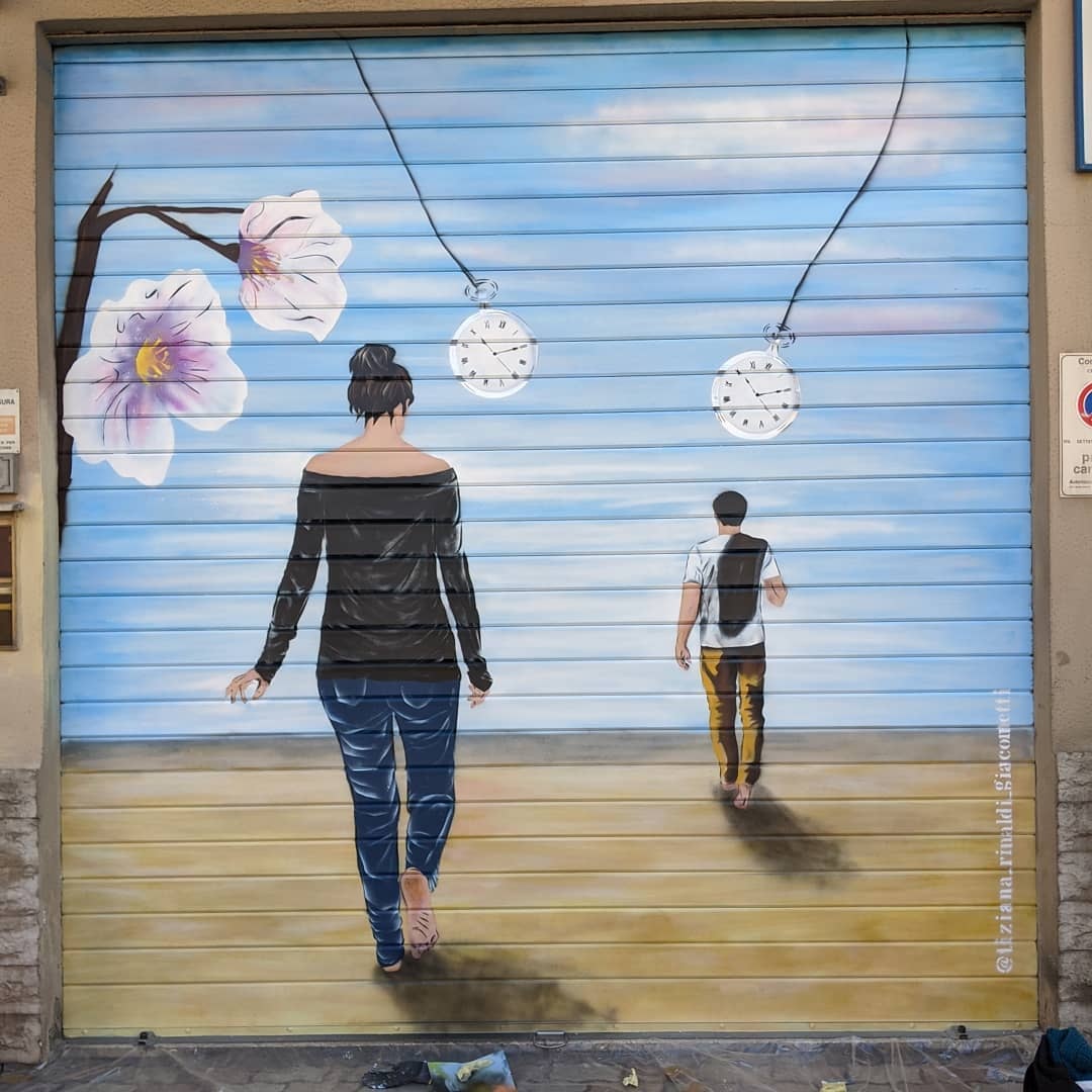 Ancora una saracinesca abbellita con ‘Coloriamo la città’