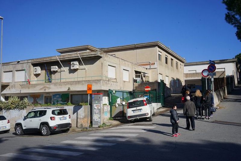 Don Milani, ancora nessun cantiere: i genitori delusi ed amareggiati